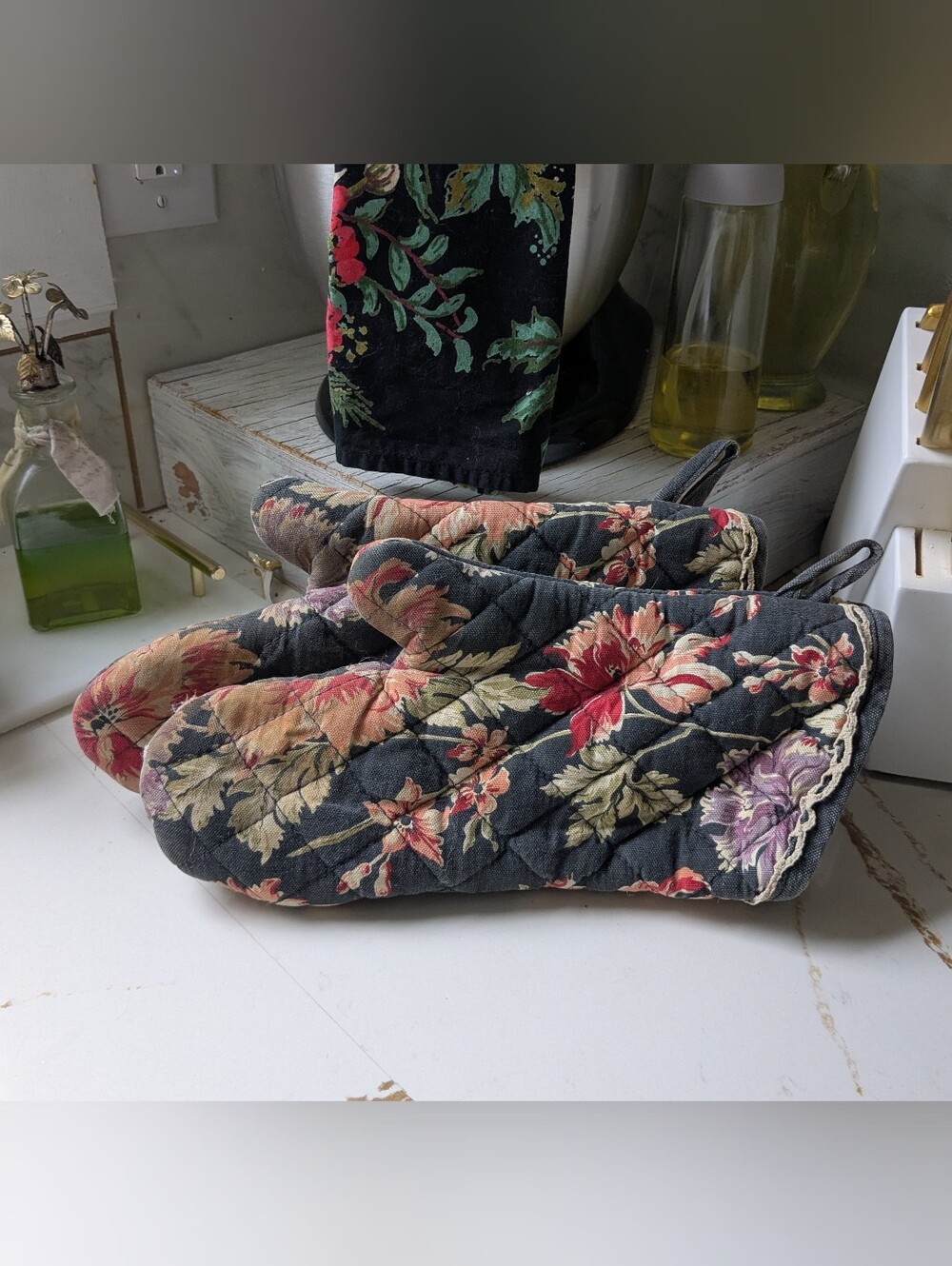 Martha Stewart Floral Quilted Oven Mitts - Black Multicolor-much Loved